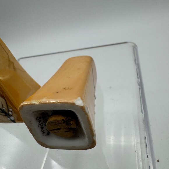 Vintage Ceramic Lusterware Salt & Pepper Shakers With Handpainted Floral - Picture 11 of 11